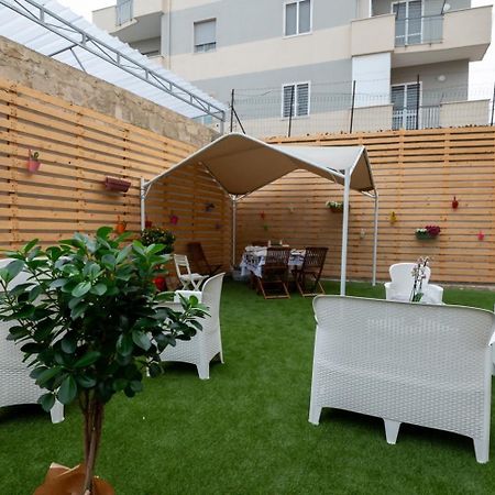 Da Zia Gina Locazione Turistica Hotel Bisceglie Kültér fotó